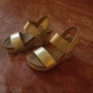 Wedge gold sandals 6 look new.